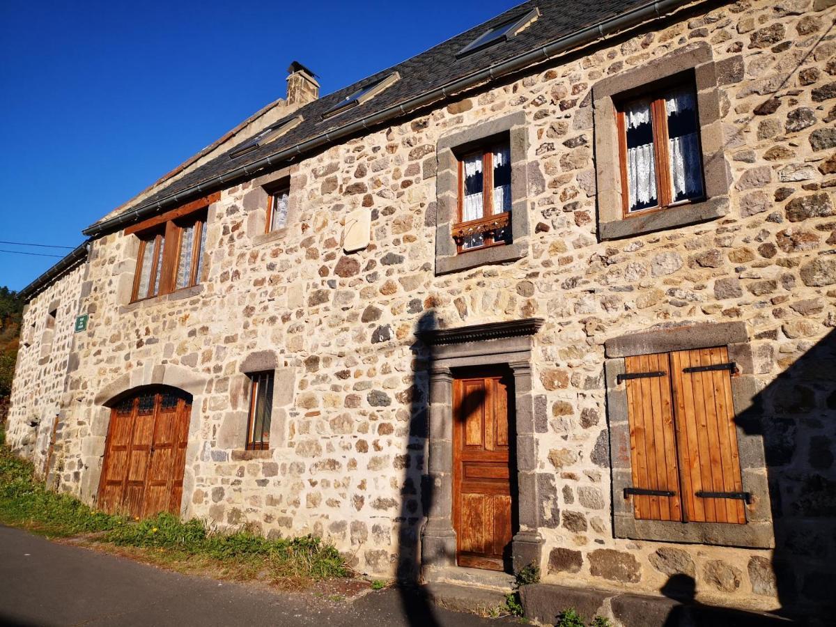 Maison De Varennes Chambon-sur-Lac Bagian luar foto