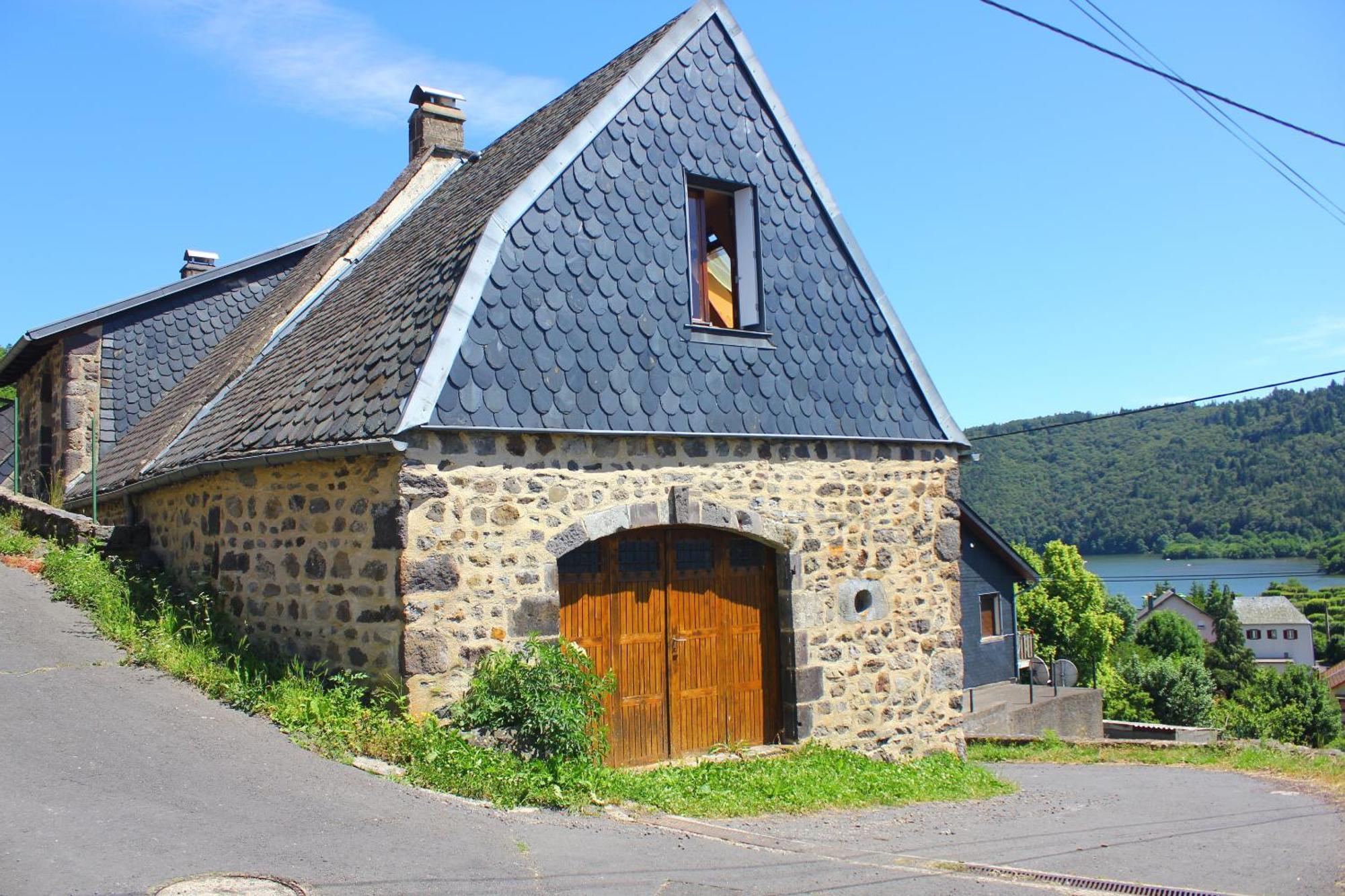 Maison De Varennes Chambon-sur-Lac Bagian luar foto