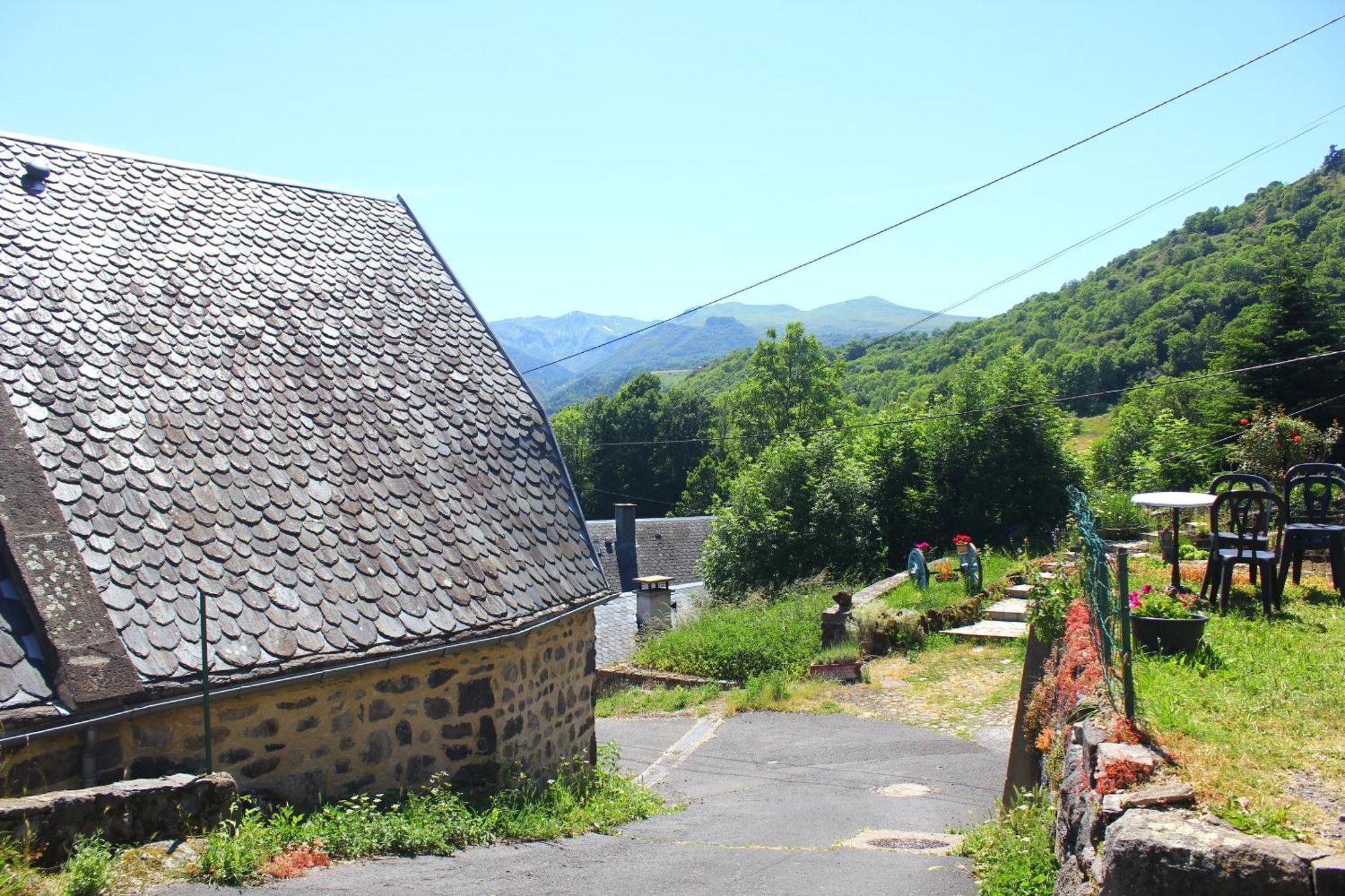 Maison De Varennes Chambon-sur-Lac Bagian luar foto