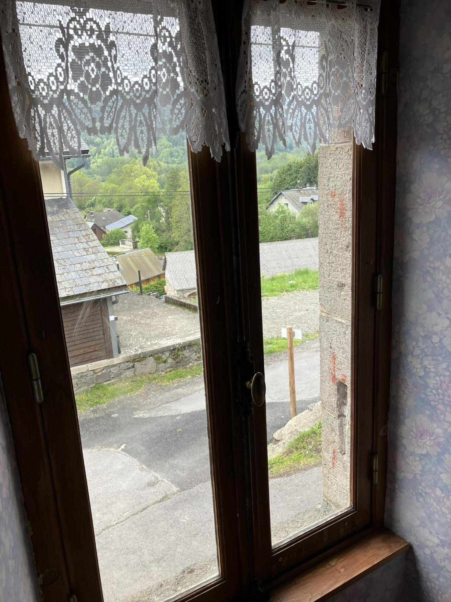 Maison De Varennes Chambon-sur-Lac Ruang foto